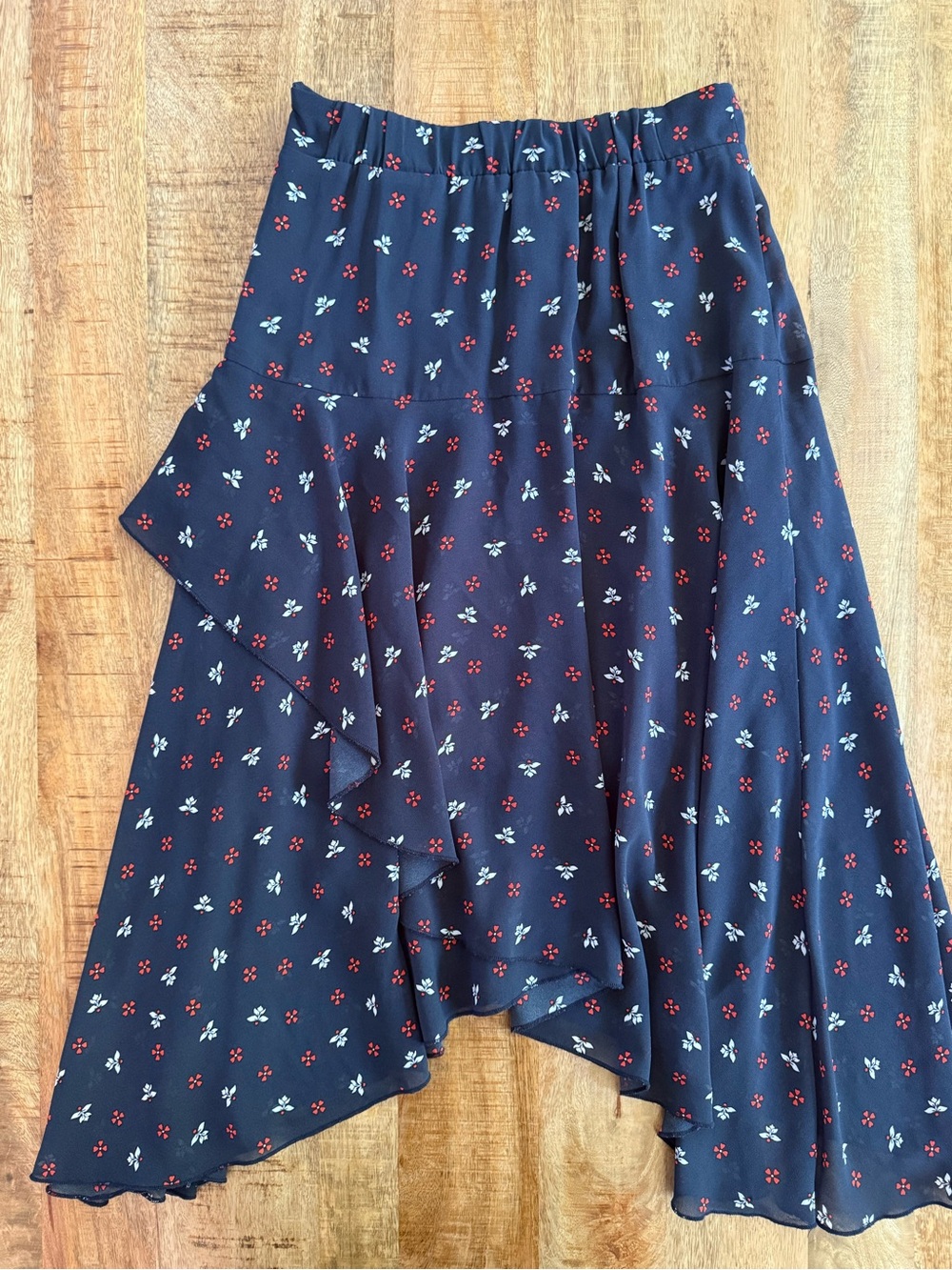 H&M Floral Asymmetrical Ruffle Midi Skirt Size Red White Blue Back to School - Picture 8 of 14
